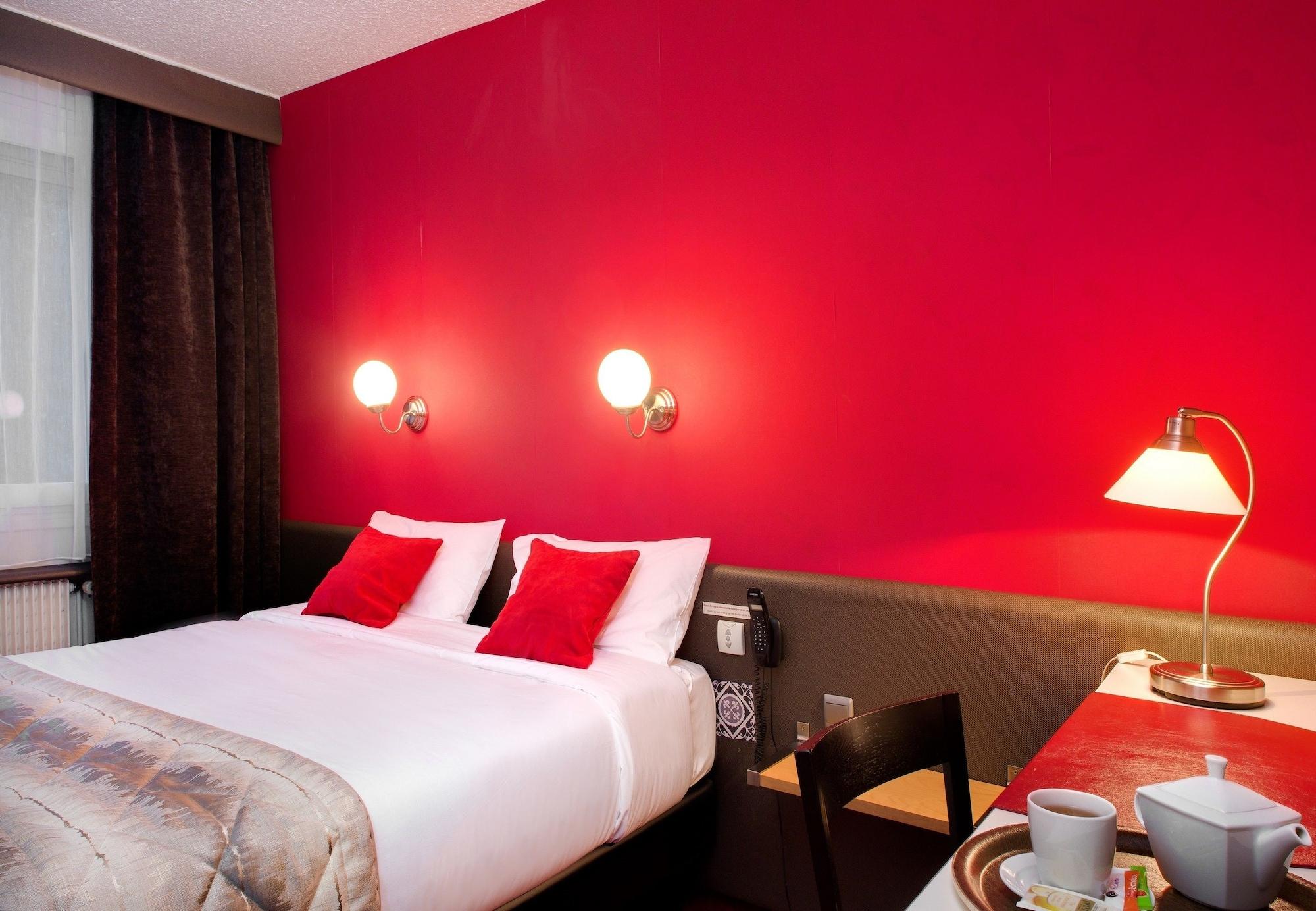 Logis Hotel Du Midi - Saint Etienne Sud Εξωτερικό φωτογραφία