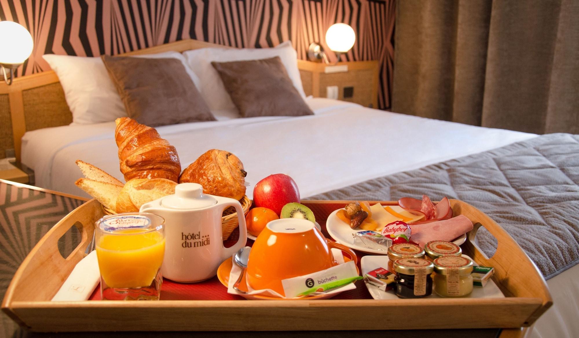 Logis Hotel Du Midi - Saint Etienne Sud Εξωτερικό φωτογραφία
