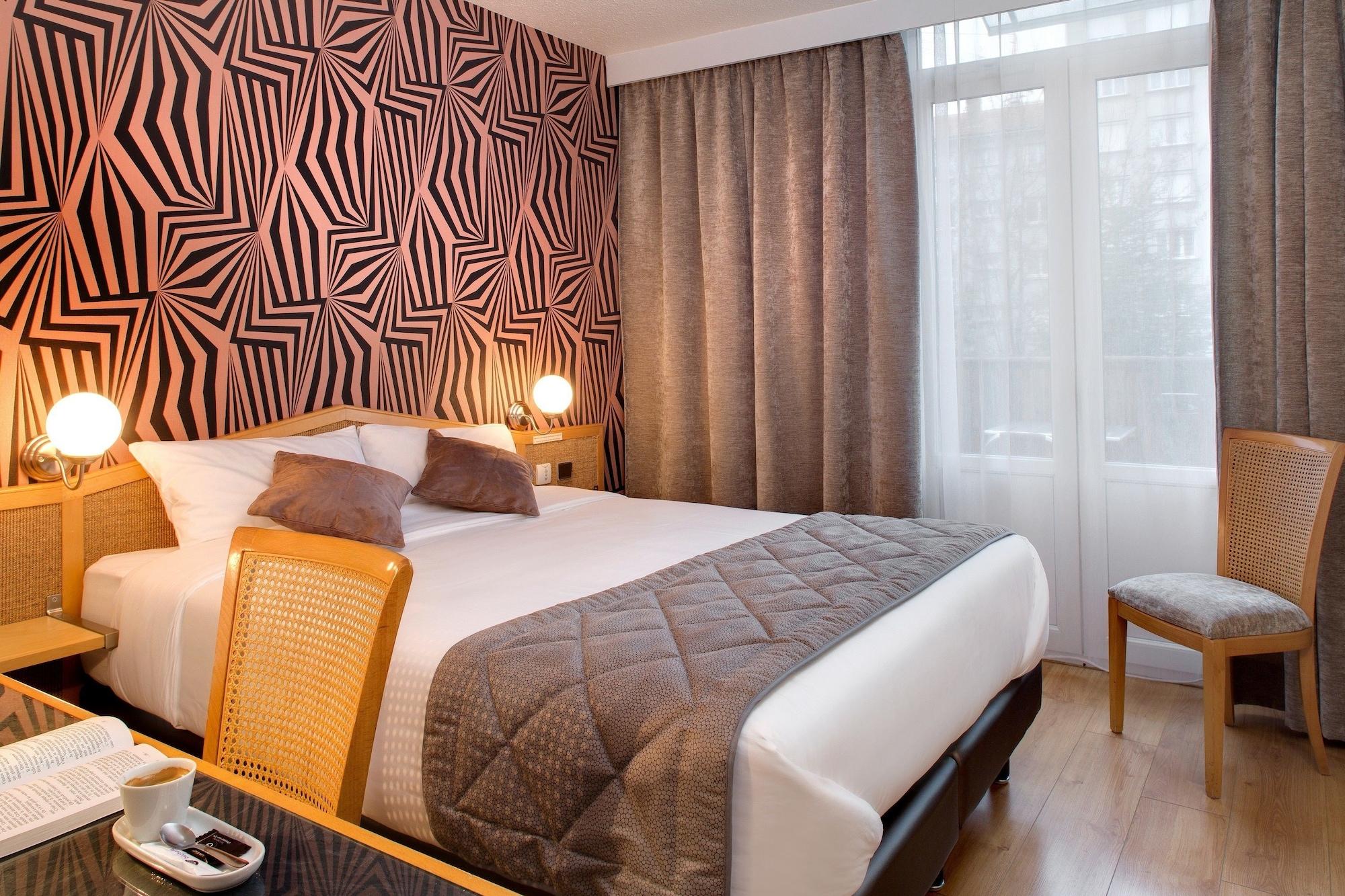 Logis Hotel Du Midi - Saint Etienne Sud Εξωτερικό φωτογραφία