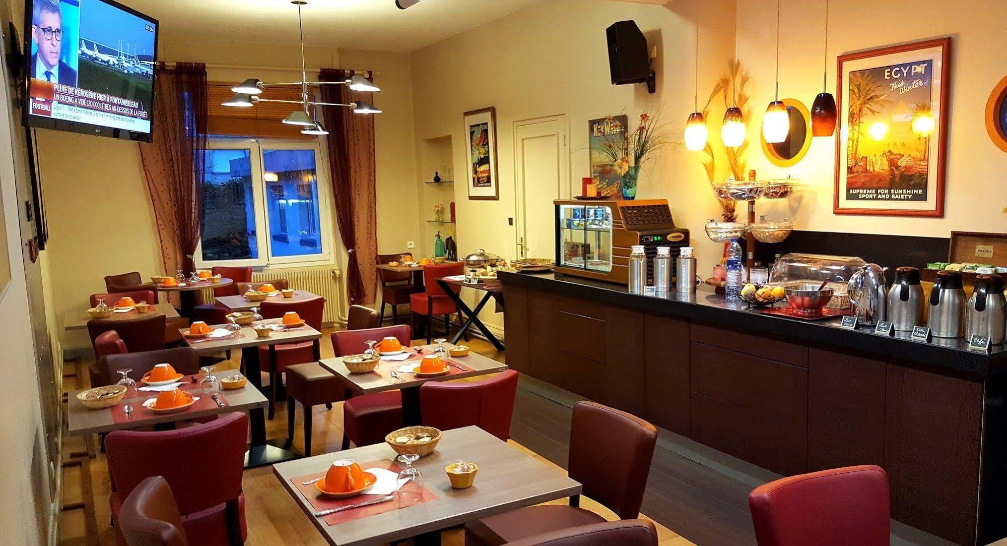 Logis Hotel Du Midi - Saint Etienne Sud Εξωτερικό φωτογραφία